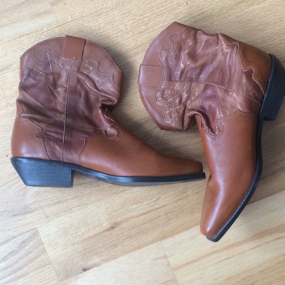 Mootsies Tootsies Shoes - Western ankle cowboy boots cognac brown 6